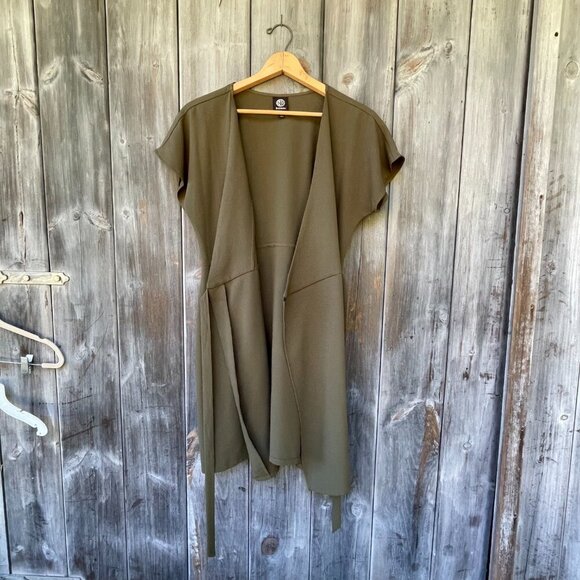 Bobeau Midi Wrap Dress Olive Green Crepe M Classiccore Short Sleeve Preppy VNeck - Picture 12 of 12